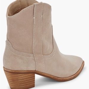 New! Dolce Vita beige leather cowboy western boots, size 7.5